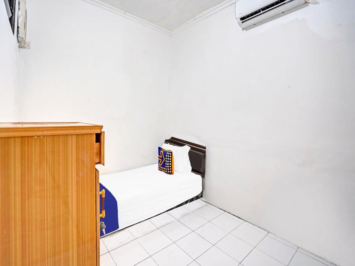 Hotel Oyo 90403 Gosepa Ngagel Surabaya Exterior foto